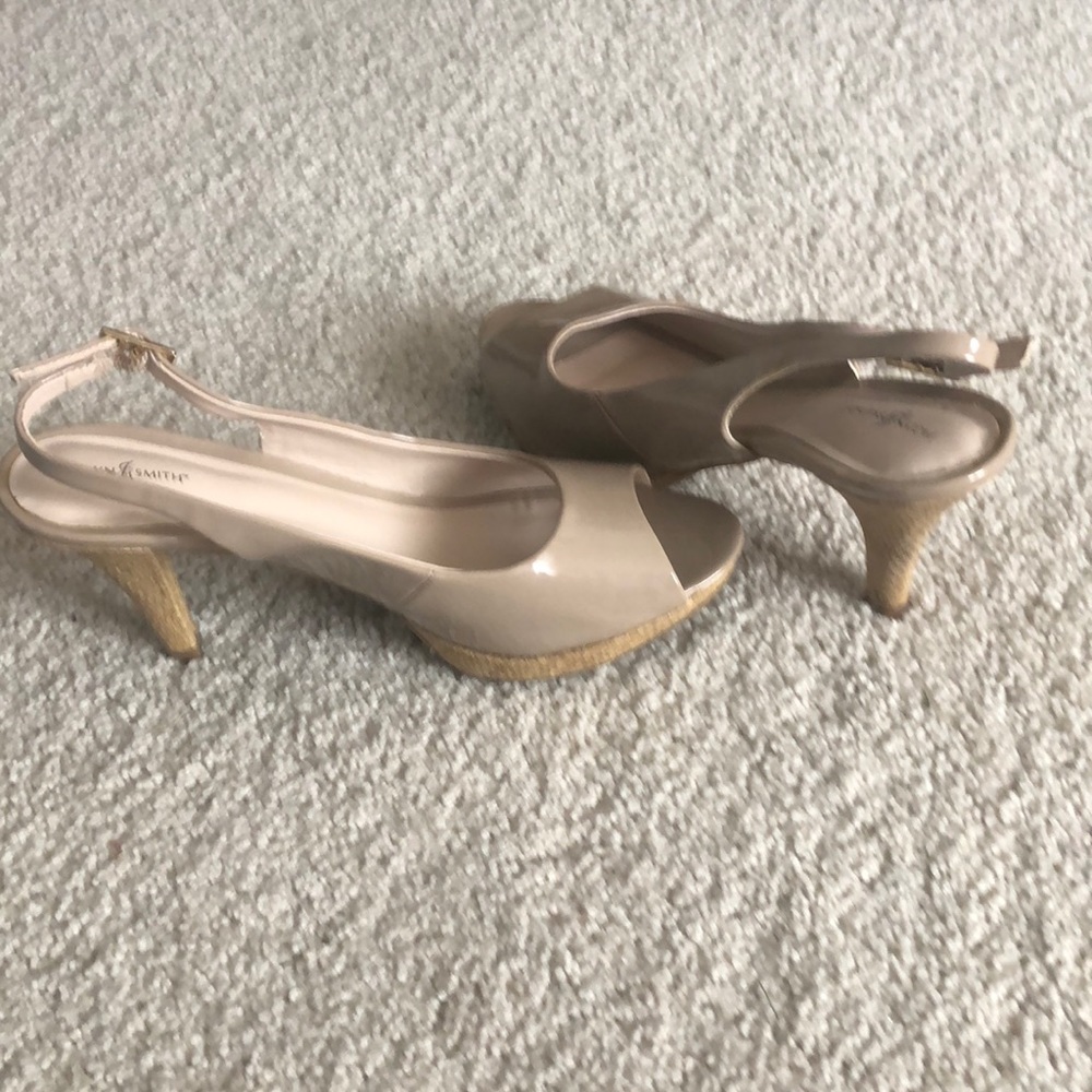 Jaclyn Smith heels size 6.5! Excellent condition!!!